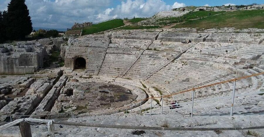From Catania: Siracusa, Ortigia, Noto audio-guided tour - What the audio guide really means
