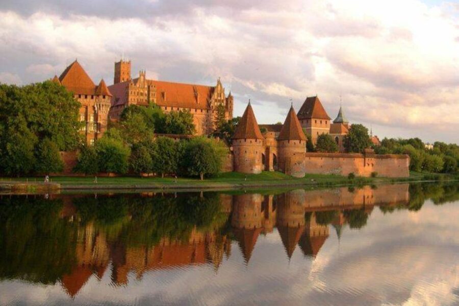 From Gdansk: Malbork Castle Trip with Ticket and Audio Guide - The one-hour transfer from Gdansk