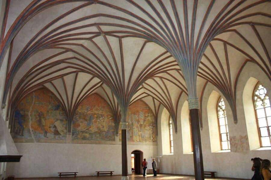 From Gdansk: Malbork Castle Trip with Ticket and Audio Guide - Entering the largest brick castle in the world