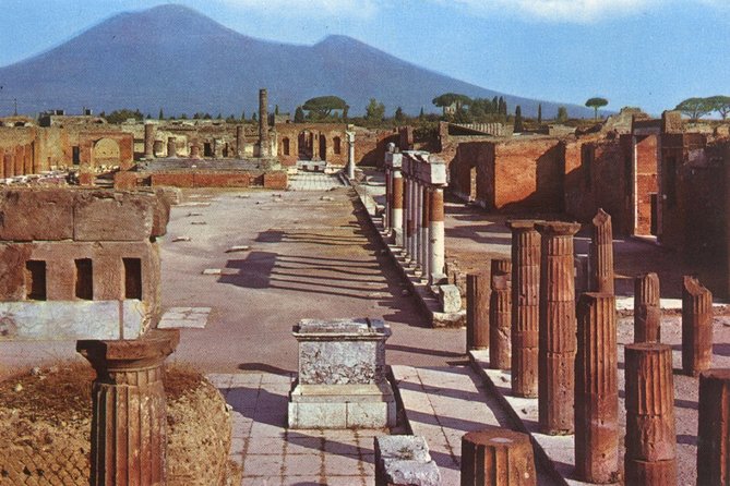 From Naples Explore Pompeii Freely with Your Personal Audioguide - Why four hours at Pompeii matters