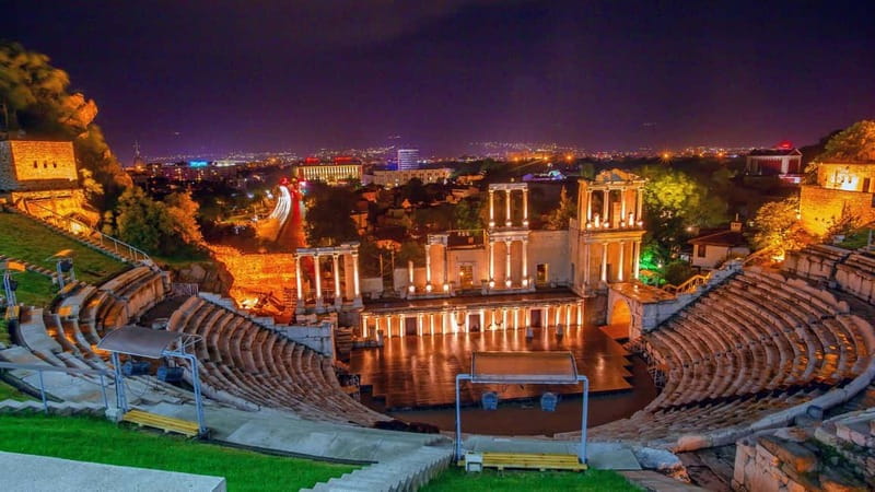 From Sofia: Plovdiv with audio guide + free pick-up - Entering Plovdiv through the Old Town