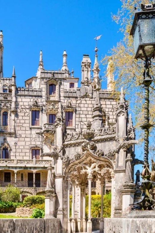 From/To Lisbon: Sintra Hop-on Hop-off Tickets + Audio Guide - Using the Sintra hop-on hop-off buses