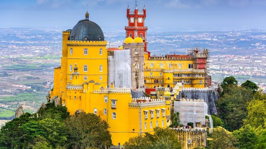 From/To Lisbon: Sintra Hop-on Hop-off Tickets + Audio Guide - Quinta da Regaleira and its strange beauty