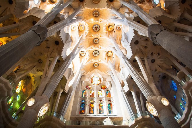Gaudi and La Sagrada Familia Exterior Self-Guided Audio Tour - What the $5 Sagrada Família audio tour actually offers