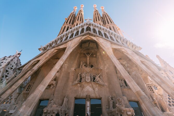 Gaudi and La Sagrada Familia Exterior Self-Guided Audio Tour - What the app adds, and where it can let you down