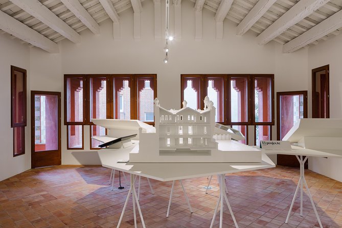 Gaudi´s Casa Vicens Skip the Line Ticket with Audioguide - The garden and roof add welcome breathing space