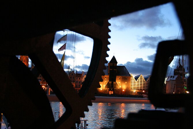 Gdansk Scavenger Hunt and Highlights Self Guided Audio Tour - Key points at a glance