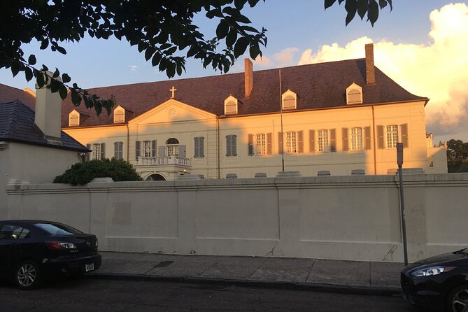 Ghosts of New Orleans: Self-Guided Haunted Audio Walking Tour - Jackson Square and the old alleys