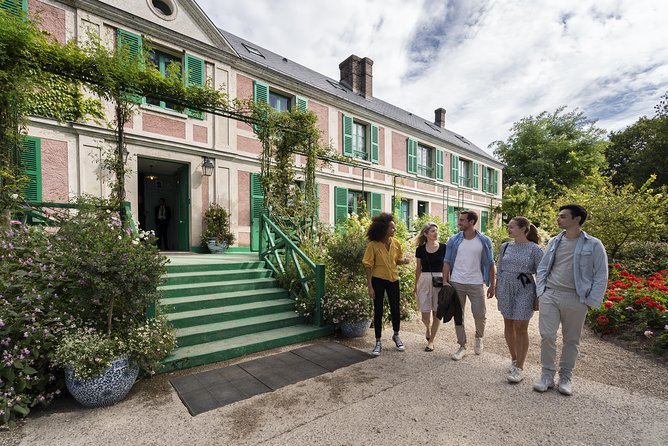 Giverny & Versailles Audio Guided Day Trip with Lunch from Paris - The Versailles gardens need more than 40 minutes