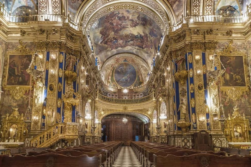 Granada: Basilica of San Juan de Dios Ticket & Audio Guide - The altarpieces, sculptures, and gilded details