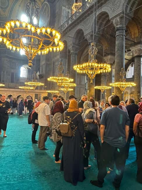 Hagia Sophia Skip-the-Line Ticket & Blue Mosque Audio Guide - Two famous mosques, one flexible day