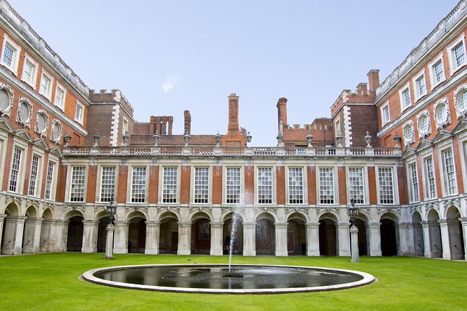 Hampton Court Palace & Garden Maze, Private Tour Admission with Audio Guides - Who Will Enjoy This Palace Visit Most