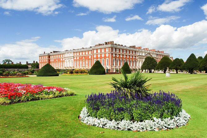 Hampton Court Palace & Garden Maze, Private Tour Admission with Audio Guides - Exploring the State Rooms With an Audio Guide