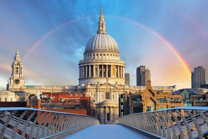 Harry Potter London Tour with Audioguide on Smartphone - The Monument and St. Dunstan’s offer two different moods