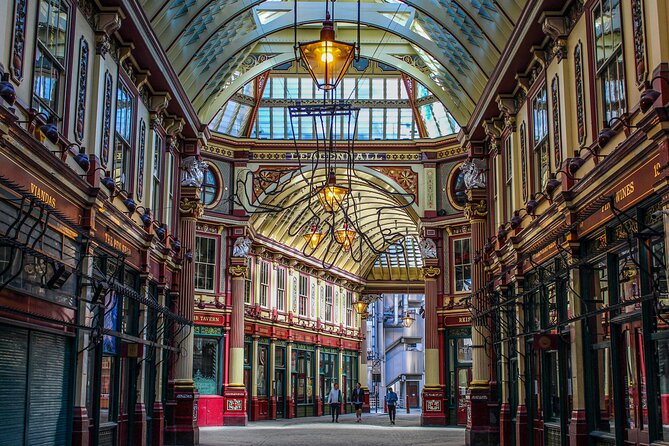 Harry Potter London Tour with Audioguide on Smartphone - The Leaky Cauldron and Golden Hinde need careful planning