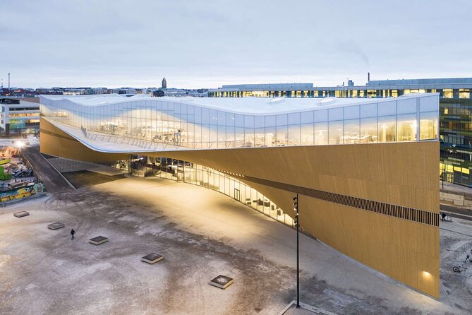 Helsinki Self-Guided Audio Tour - Senate Square, the cathedral, and the National Library