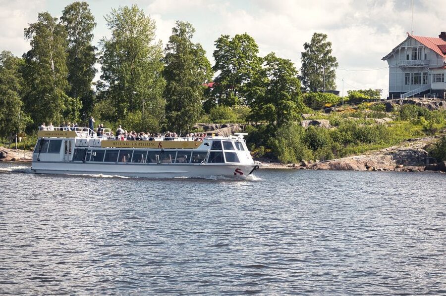 Helsinki: Sightseeing Canal Cruise with Audio Commentary - How good is the commentary?