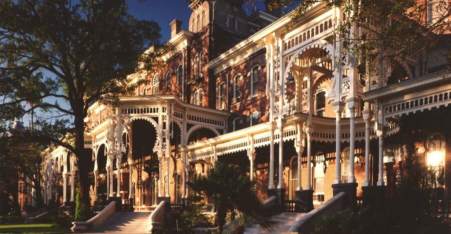 Henry B. Plant Museum Entry Ticket with Audio Guide - Entering Tampa’s 1891 hotel