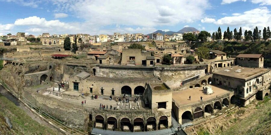 Herculaneum: Skip-the-Line Entry Ticket with Audio Guide - How long you need and when to go