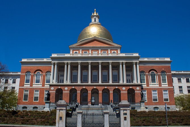 Highlights and History of Boston: GPS Guided Audio Tour - Old State House and the Boston Massacre