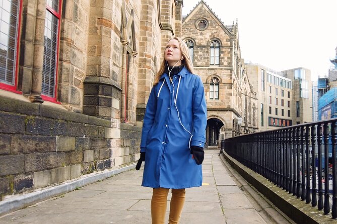 Highlights from Edinburgh’s Old Town: A Self-Guided Audio Tour - Gladstone’s Land and the surviving Old Town