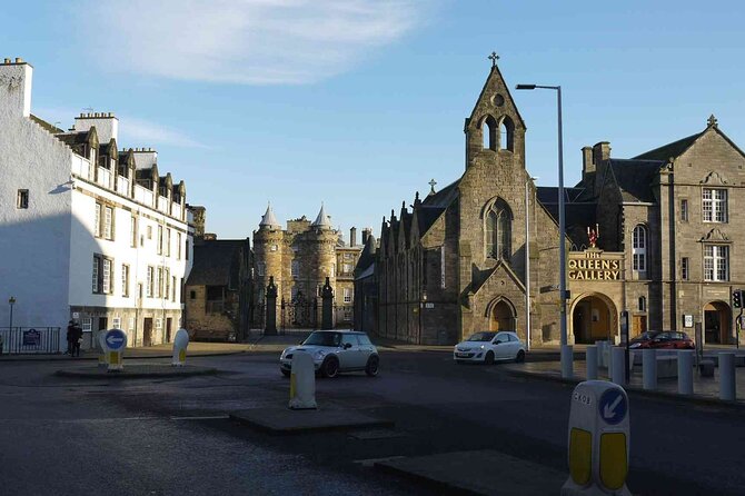 Highlights from the Royal Mile: A Self-Guided Audio Tour - Netherbow Port and Canongate