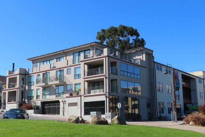 Historic Cannery Row: A Self-Guided Audio Tour of John Steinbeck's Monterey - The Monterey Bay Aquarium and the aquarium’s education center