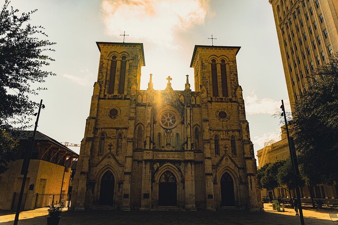 Historic San Antonio Audio APP and GPS Private Self Guided Tour - Beginning at the Alamo