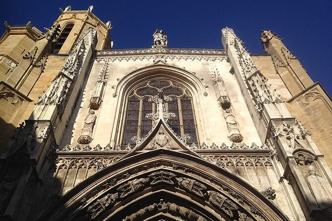 History and Renewal in Aix-en-Provence: A Self-Guided Audio Tour - City Hall Square and the Hôtel de Châteaurenard