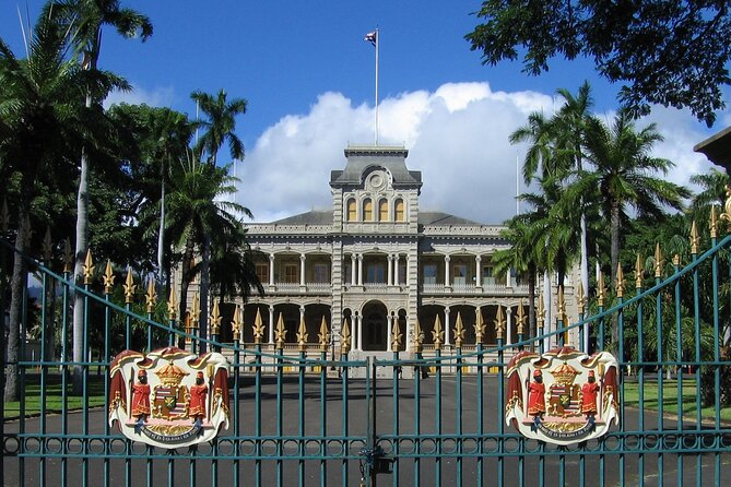 Honolulu Historic District a Smartphone Audio Walking Tour - Civic buildings, odd sculpture, and modern Honolulu