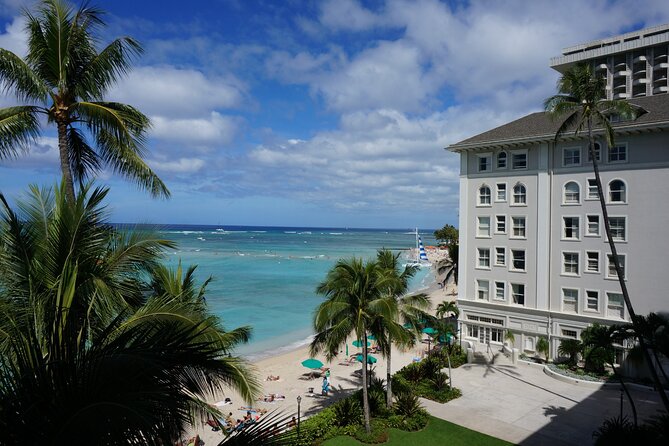 Honolulu's Waikiki Self-Guided Walking Audio Tour - Bali Oceanfront and the life of the sea