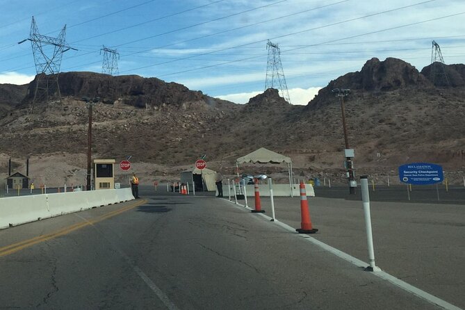Hoover Dam Self-Guided Driving Audio Tour Guide - Reaching Hoover Dam and the bridge viewpoint