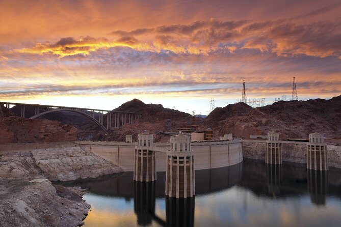 Hoover Dam Self-Guided Driving Audio Tour Guide - Gold Strike Canyon Hot Springs for an optional challenge
