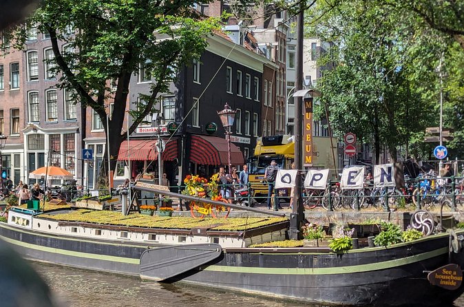 Houseboat Museum Amsterdam Self Guided Audio Tour - Letting the audio guide set your pace