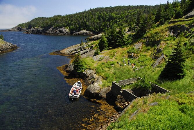 Irish Loop Smartphone Audio Driving Tour - Ferryland Lighthouse and the Avalon archaeological site
