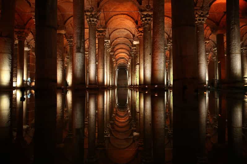 Istanbul: Basilica Cistern Skip-the-Line Entry & Audio Guide - Descending the 52 stone steps