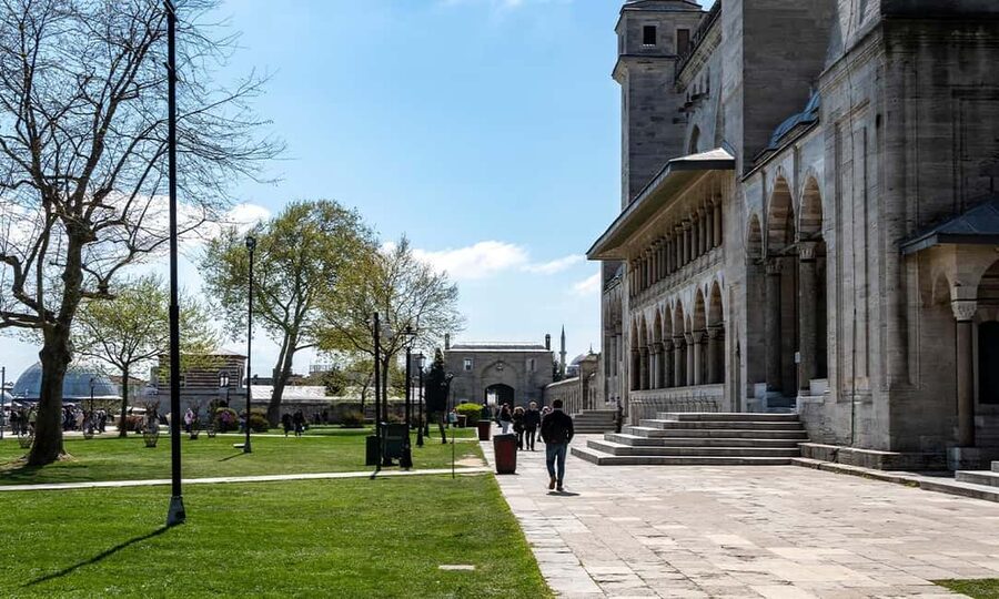 Istanbul: Blue Mosque Guided Tour & Süleymaniye Audio Guide - Is $21 good value?