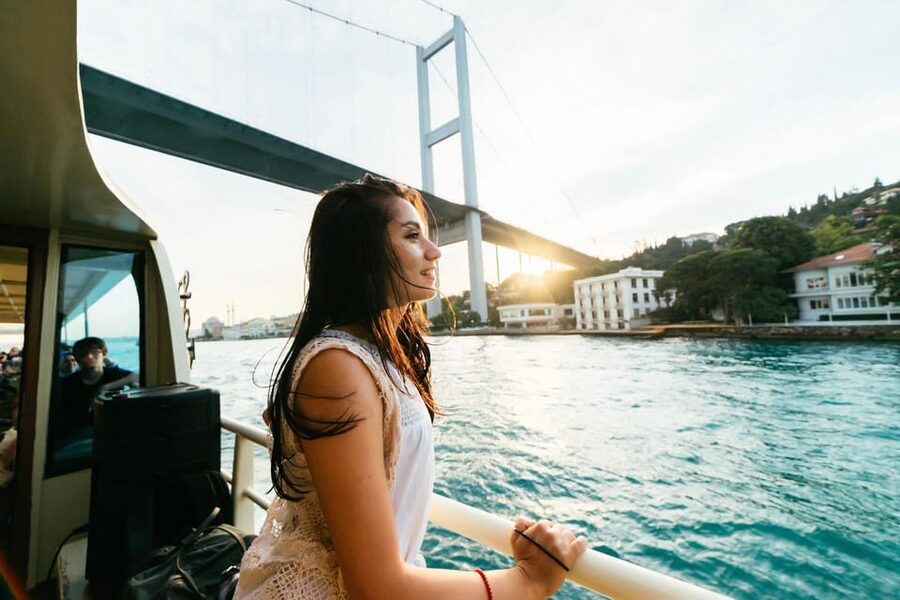 Istanbul: Bosphorus Strait Sightseeing Cruise & Audio Guide - What makes this Bosphorus cruise worth considering