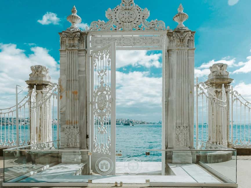 Istanbul:Dolmabahce Palace Skip-the-Line Entry & Audio Guide - The Harem: private palace life without another fee