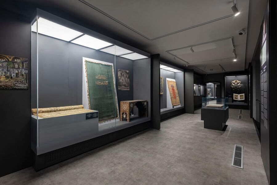 Istanbul: Hagia Sophia History Museum Entry with Audio Guide - The 3D architecture exhibits