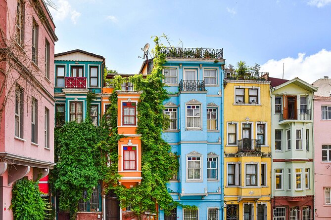 Istanbul Walking Tour with Audioguide on Your Smartphone - The stray Palace of Antiochos entry