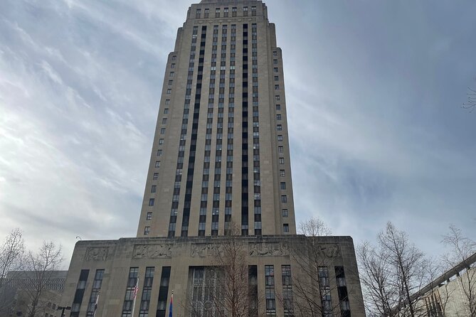 Kansas City Self-Guided Walking Audio Tour - Statues, Civil War violence, and Civil Rights