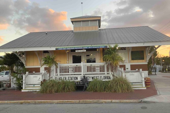 Key West History Audio Guided Walking Tour - Shrimpboat Sound and Jimmy Buffett’s Key West connection