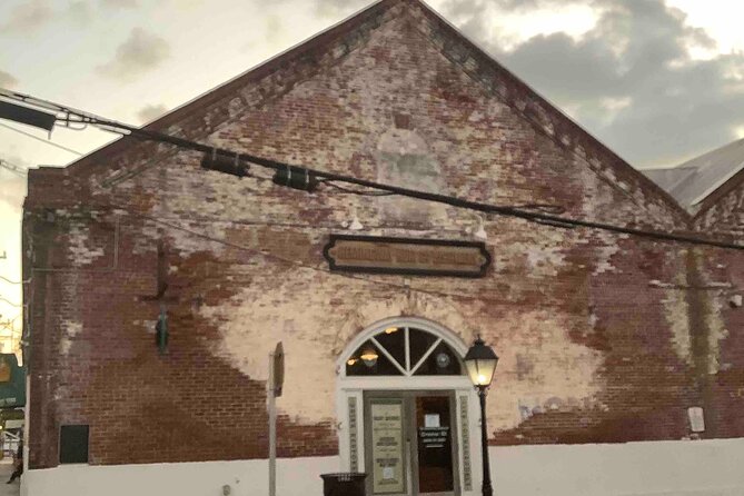 Key West History Audio Guided Walking Tour - Hemingway’s house and the island’s literary side