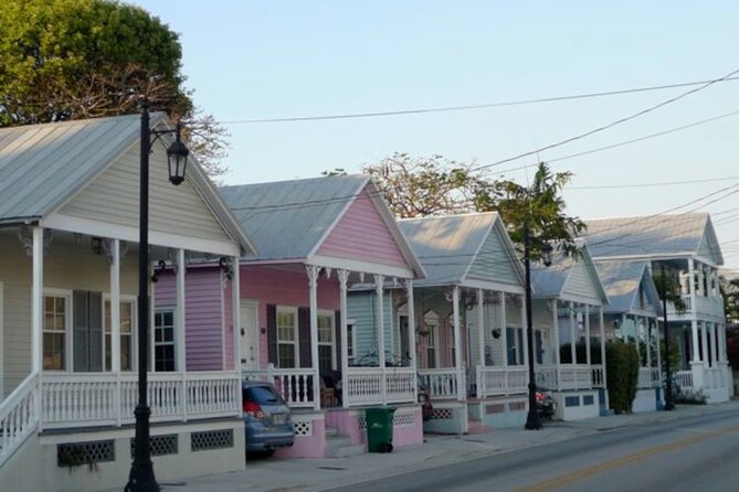 Key West’s Old Town Treasures: A Self-Guided Audio Tour - Mile Marker Zero and the Hemingway Home