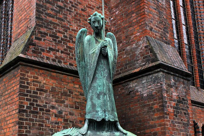 Kiel Self-Guided Audio Tour: Explore this Historic Port - Walking Kiel Harbour and its naval past