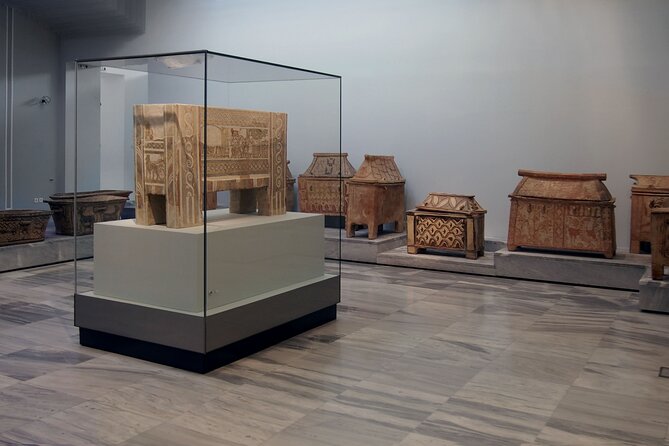 Knossos Palace & Archeological Museum: E-Tickets with Audio Tours - Getting between the two attractions