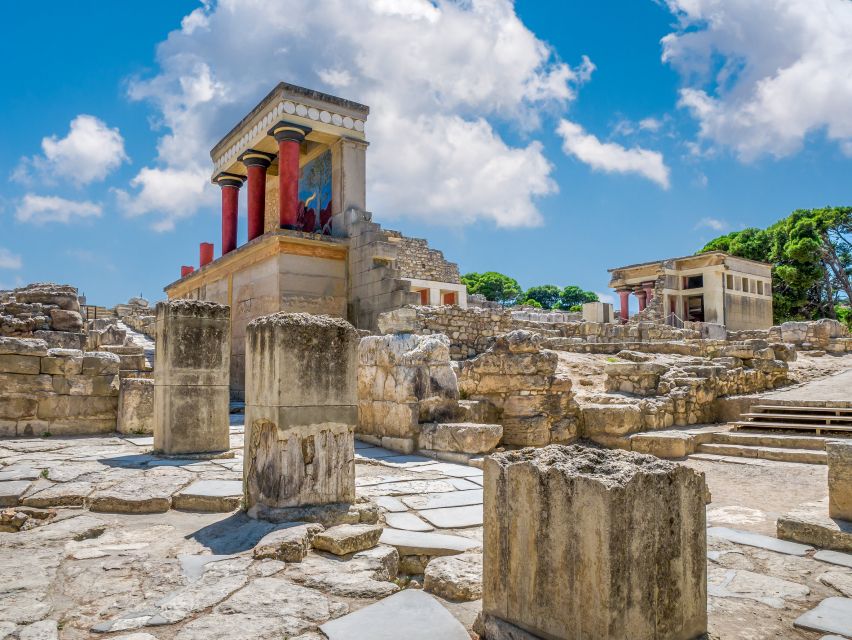 Knossos Palace: E-ticket with Audio and Heraklion City Tour - Why the audio makes the ruins easier to read