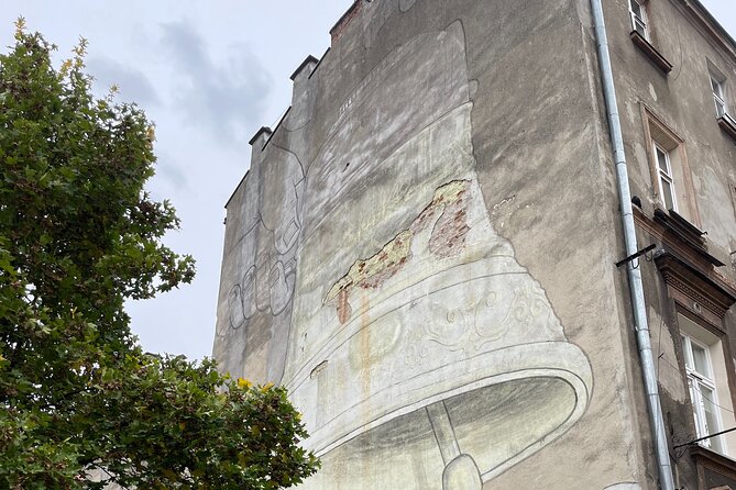 Krakow Jewish Ghetto and Quarter Audio Guided Walking Tour - Tempel Synagogue and the Jewish Community Centre