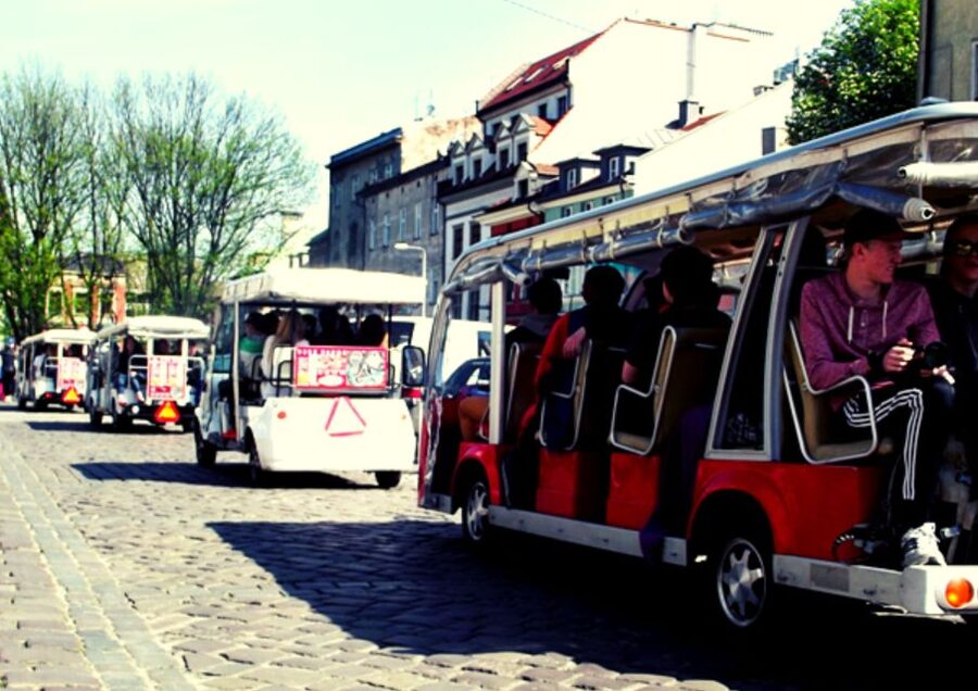 Krakow: Private Panoramic Tour by Golf Cart with Audio Guide - How the audio guide affects the experience